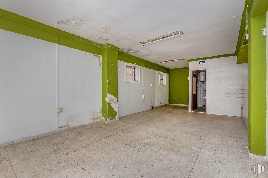 Local en venta en Calle Ancha, Aranjuez, Madrid, 28300 con alumbrado, puerta, edificio, accesorio, suelo, suelos, pintura, casa, techo y hall alrededor