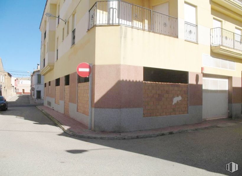 Local en venta en Calle Cervantes, Motilla del Palancar, Cuenca, 16200 con ventana, pared, barrio, zona residencial, ciudad, asentamiento humano, calle, apartamento, acera y hormigón alrededor