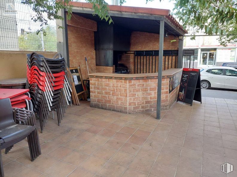 Retail for sale at Zona industrial, Mejorada del Campo, Madrid, 28840 with car, chair, tire, wheel, furniture, vehicle, tree, wood, house and shade around