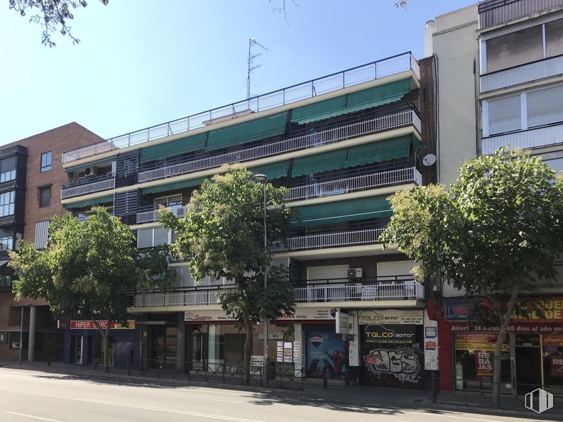 Local en alquiler en Calle General Ricardos, 136, Carabanchel, Madrid, 28019 con edificio, cielo, durante el día, propiedad, ventana, diseño urbano, barrio, condominio, planta y zona residencial alrededor