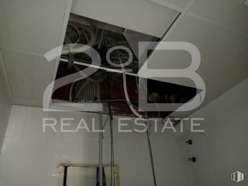 Local en venta en Casco urbano, Quintanar de la Orden, Toledo, 45800 con gris, madera, fuente, suelo, suelos, diseño automovilístico, rectángulo, techo, patrón y círculo alrededor