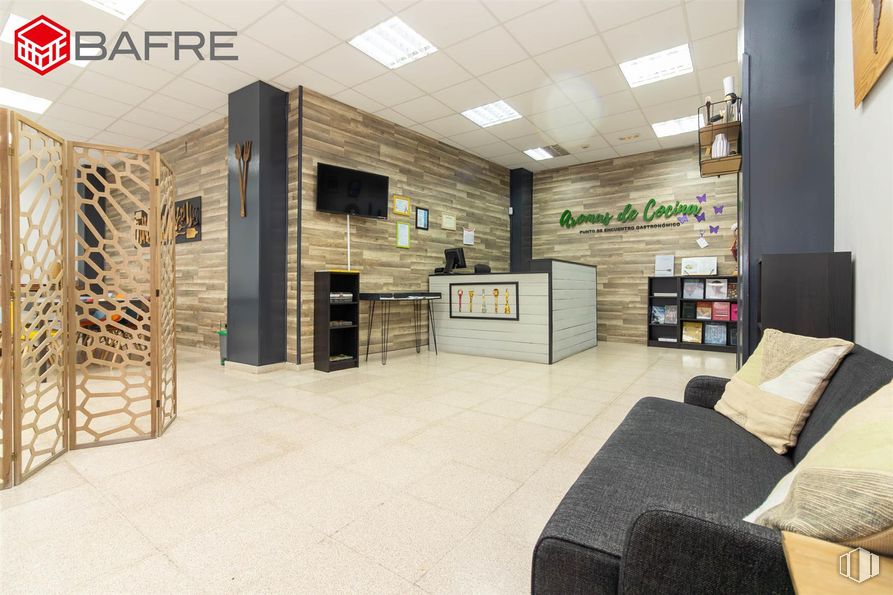 Retail for sale at Calle Pozo Chico, Valdemoro, Madrid, 00000 with throw pillow, pillow, television, interior design, furniture, wall, flooring, floor, ceiling and lighting around