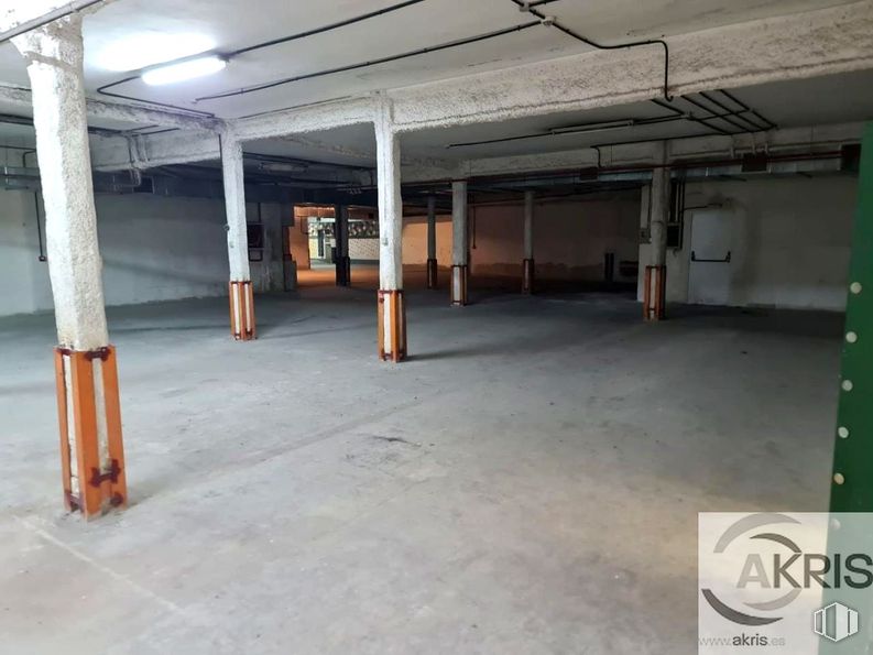 Local en venta en Plaza España, 11, Leganés, Madrid, 28911 con suelos, suelo, material compuesto, accesorio, gas, aparcamiento, techo, material de construcción, hormigón y hall alrededor