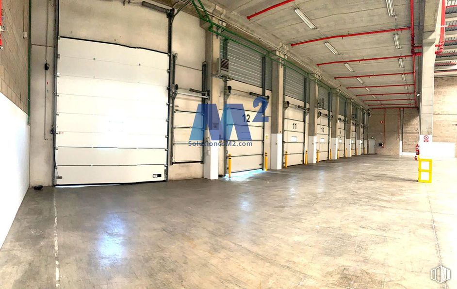 Nave en alquiler en Prologis Park, Zona La Garena, Alcalá de Henares, Madrid, 28808 con edificio, madera, hall, suelo, suelos, accesorio, haz, techo, hormigón y madera dura alrededor