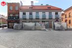 Retail for rent at Plaza Don Antonio de Andrés, Vicálvaro, Madrid, 28032 with building, window, sky, road surface, cloud, public space, residential area, real estate, city and facade around