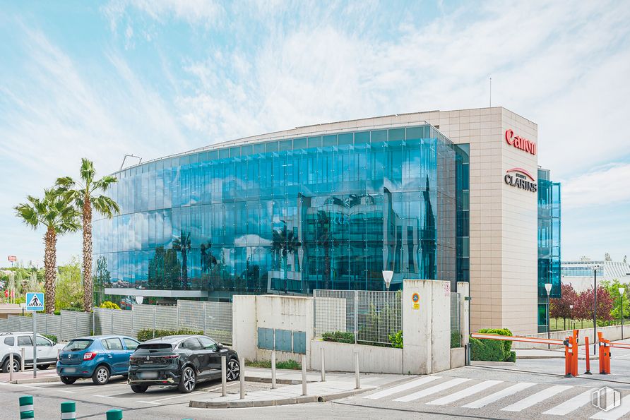 Oficina en alquiler en Edificio Villar, Avenida Europa, 6, Alcobendas, Madrid, 28108 con coche, edificio, nube, cielo, vehículo, neumático, arquitectura, diseño urbano, rueda y ciudad alrededor