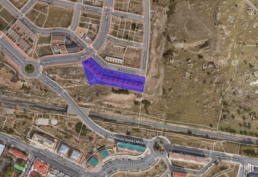 Land for sale at Calle Tiro de Pichón, 31, Ávila, 05004 with map, intersection and plan around