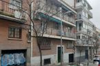 Industrial for sale at Calle Pinos Baja, Tetuán, Madrid, 28029 with window, neighbourhood, town, residential area, apartment, urban design, balcony, family car, condominium and mid-size car around