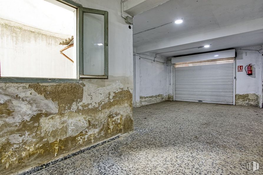 Local en venta en Calle San Pedro, 8, Aranjuez, Madrid, 28300 con persiana de la ventana, ventana, diseño de interiores, arquitectura, superficie de la carretera, piso, accesorio, edificio, asfalto y pavimento alrededor