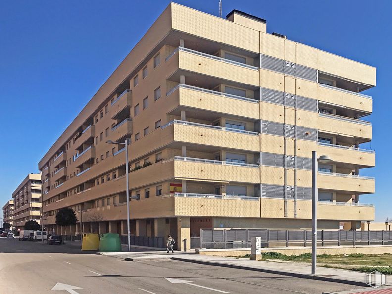 Local en venta en Calle Rembrandt, 4, Seseña, Toledo, 45223 con edificio, cielo, día, propiedad, luz de la calle, ventana, bloque de torre, diseño urbano, arquitectura y condominio alrededor