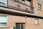 Local en venta en Calle Barco, 98, San Bartolomé de Pinares, Ávila, 05267 con ventana, puerta, ladrillo, apartamento, balcón, material de construcción y iluminación natural alrededor