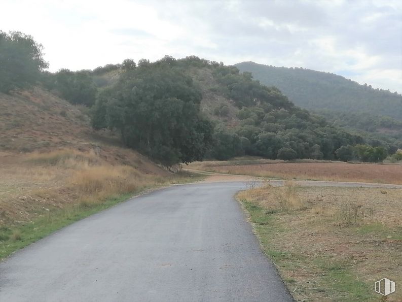 Land for sale at Monte Cutradas, Renera, Guadalajara, 19145 with cloud, sky, plant, plant community, mountain, natural landscape, road surface, highland, asphalt and slope around