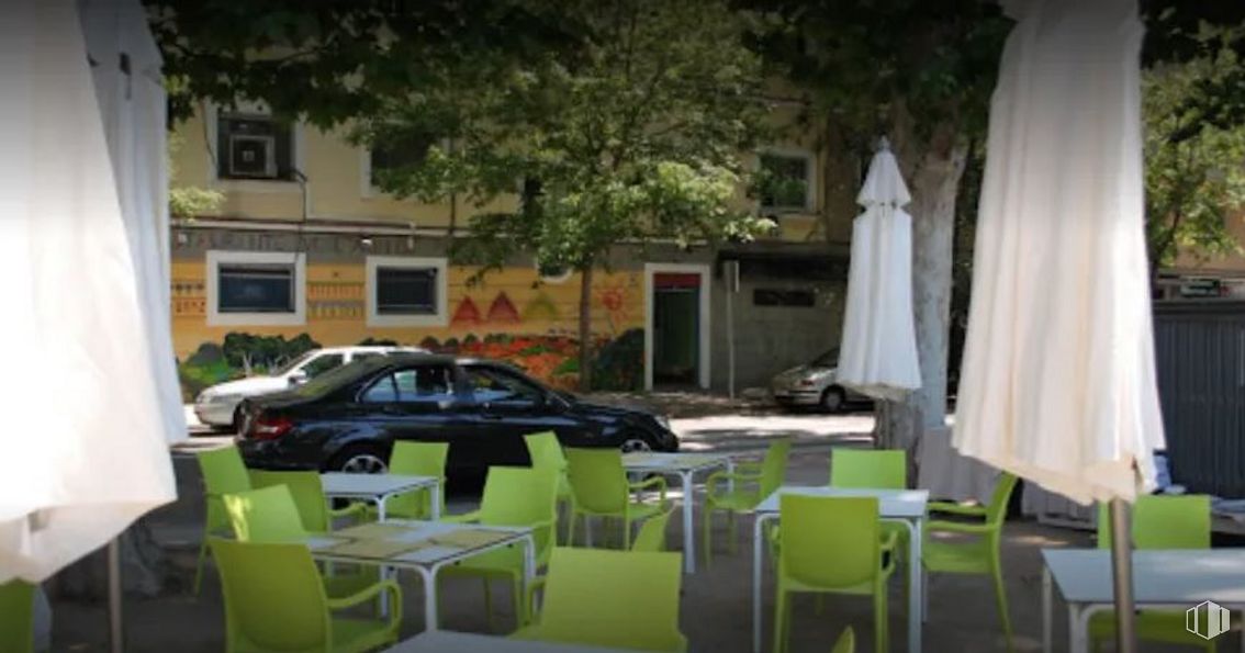 Local en alquiler en Paseo de la Florida, Moncloa - Aravaca, Madrid, 28008 con coche, silla, mueble, mesa, propiedad, ventana, planta, árbol, vehículo y cortina alrededor