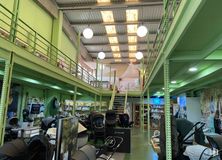 Industrial for rent at Polígono industrial Norte, San Sebastián de los Reyes, Madrid, 28700 with ceiling, interior design, lighting, flooring, floor, engineering, cleanliness, hall, light fixture and shelf around