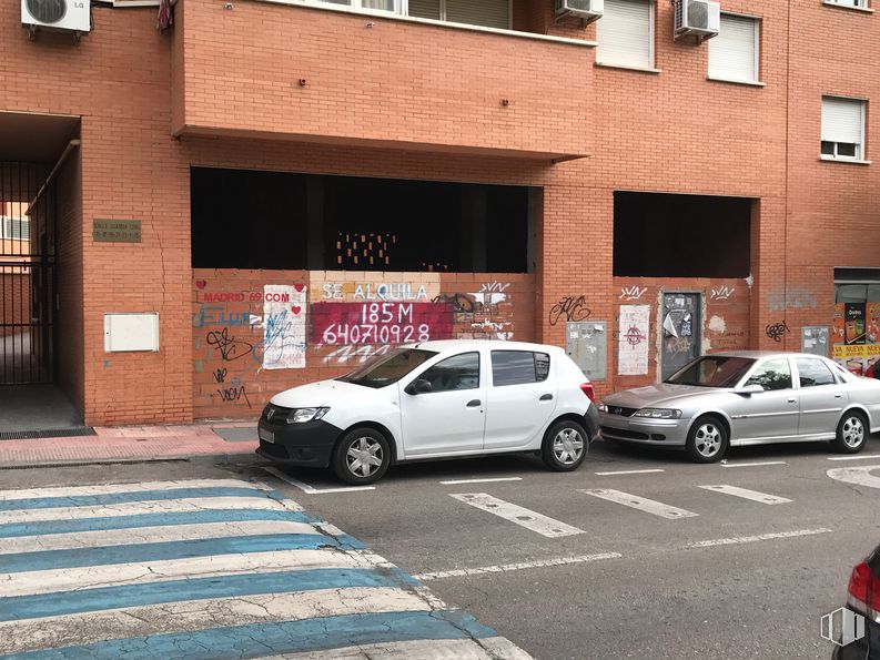 Local en alquiler en Calle Guardia Civil, 15, Valdemoro, Madrid, 28342 con coche, neumático, edificio, rueda, luz de estacionamiento automotriz, vehículo terrestre, vehículo, ventana, vehículo motorizado y iluminación automotriz alrededor