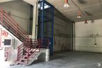 Industrial for rent at Polígono Industrial Sur, San Sebastián de los Reyes, Madrid, 28700 with lighting, cabinetry, floor, building, flooring, gas, composite material, fixture, hall and house around