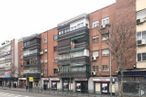 Local en venta en Calle General Ricardos, 151, Carabanchel, Madrid, 28019 con edificio, ventana, cielo, diseño urbano, condominio, bloque de pisos, edificio comercial, propiedad material, barrio residencial y bienes raíces alrededor