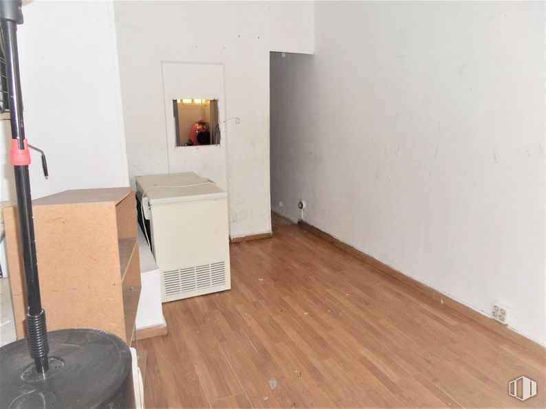 Local en alquiler y venta en Calle Huesca, Móstoles, Madrid, 28938 con alumbrado, madera, confort, suelos, suelo, edificio, tinte para madera, suelo laminado, madera dura y hall alrededor