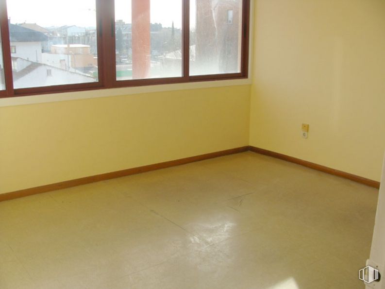 Oficina en alquiler en Zona Parquesierra, Collado Villalba, Madrid, 28400 con ventana, accesorio, madera, rectángulo, piso, suelo, madera dura, tinte para madera, sombra y edificio alrededor