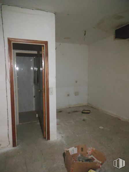 Oficina en venta en Calle Virtudes, 26, Algete, Madrid, 28110 con caja, espejo, propiedad, madera, pavimento, pintura, piso, puerta, edificio y accesorio alrededor