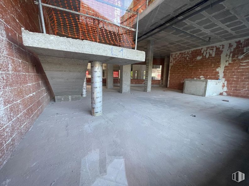 Local en alquiler en Future Center Arena, Calle José Hierro, 94, Rivas-Vaciamadrid, Madrid, 28529 con edificio, suelo, madera, suelos, albañilería, material compuesto, material de construcción, hall, ladrillo y hormigón alrededor