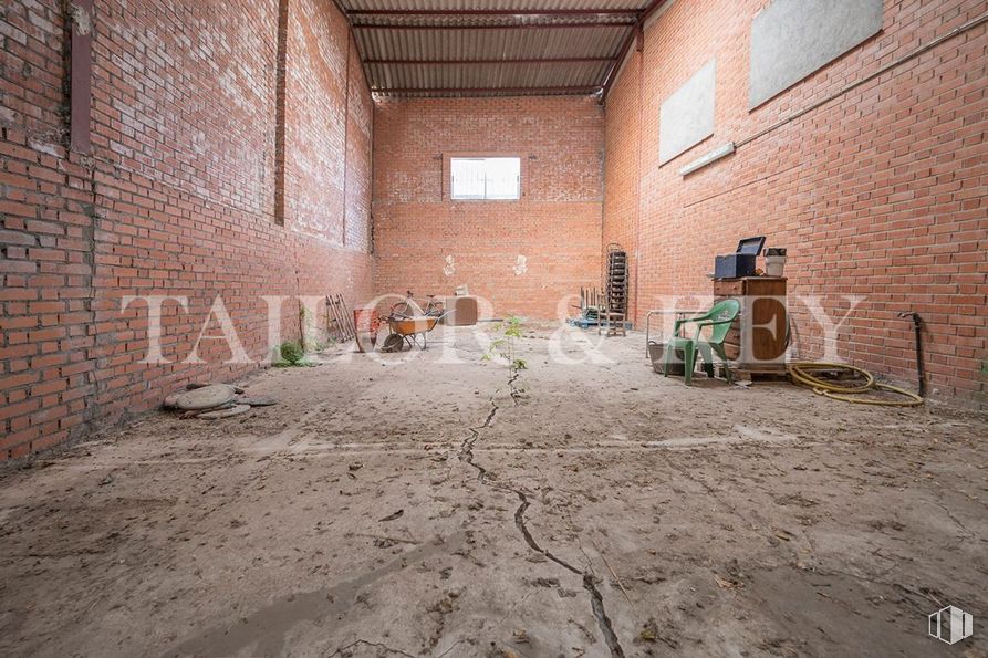 Nave en venta en Polígono Los Frailes, Daganzo de Arriba, Madrid, 28814 con ladrillo, albañilería, madera, suelos, suelo, material de construcción, zona urbana, asentamiento humano, ciudad y hormigón alrededor