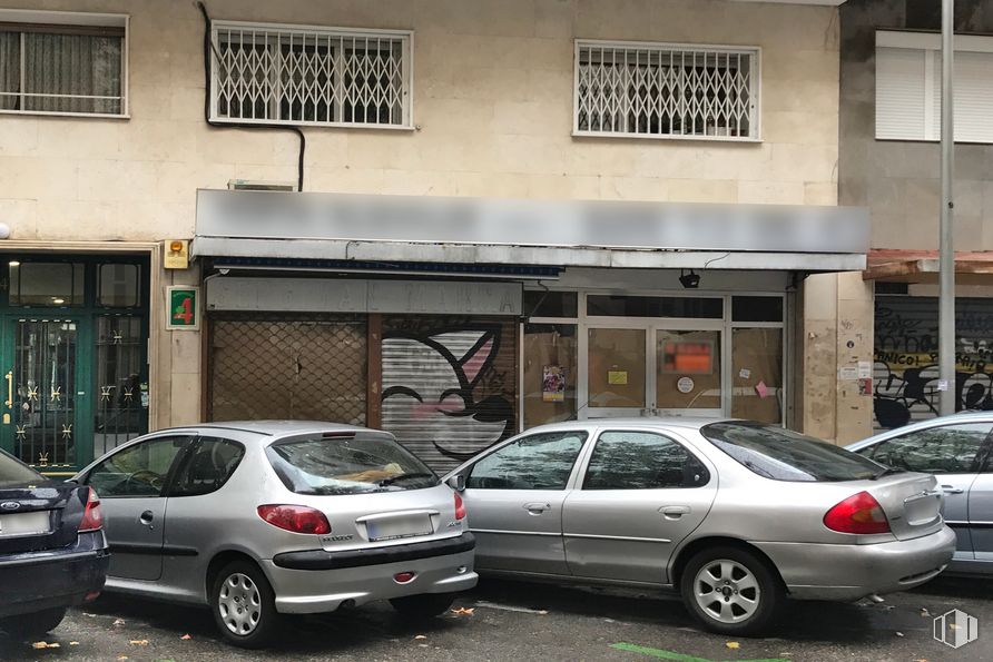 Local en alquiler en Calle Torres Miranda, 4, Arganzuela, Madrid, 28045 con coche, rueda, ventana, edificio, luz de estacionamiento, vehículo terrestre, neumático, vehículo, matrícula del vehículo y luz de posición lateral alrededor