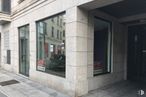 Retail for sale & for rent at Calle Córdoba, 13, San Fernando de Henares, Madrid, 28830 with window, door, building, fixture, road surface, sidewalk, font, facade, road and composite material around