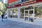 Retail for rent at Paseo Arroyomolinos, 5, Móstoles, Madrid, 28931 with person, building, door, facade, city, retail, wheel, tree, mixed-use and tire around