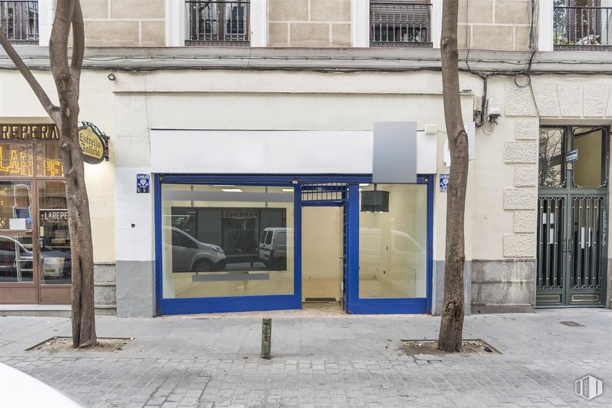 Local en venta en Calle Cañizares, 2, Centro, Madrid, 28012 con ventana, puerta, edificio, accesorio, gas, ciudad, fachada, carretera, calle y fuente alrededor