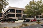 Office for sale at Polígono Industrial Sur, San Sebastián de los Reyes, Madrid, 28703 with car, window, plant, vehicle, sky, tree, tire, urban design, building and cloud around