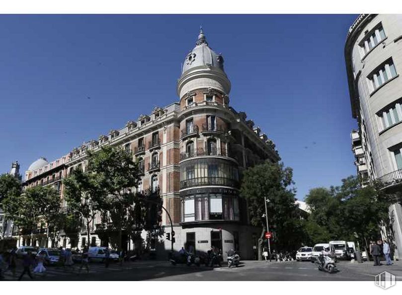 Oficina en alquiler en Calle Velázquez, 21, Salamanca, Madrid, 28001 con edificio, cielo, fotografía, ventana, coche, árbol, diseño urbano, viaje, sobresaliente y ciudad alrededor