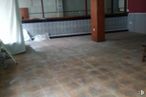 Retail for rent at Zona centro, Colmenar Viejo, Madrid, 28770 with tile flooring, fixture, floor, flooring, composite material, wood, ceiling, building material, curtain and concrete around