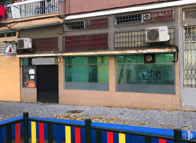 Local en venta en Calle Vicedo, 7, Alcorcón, Madrid, 28925 con edificio, ventana, propiedad, infraestructura, madera, línea, barrio, fachada, diseño urbano y área urbana alrededor