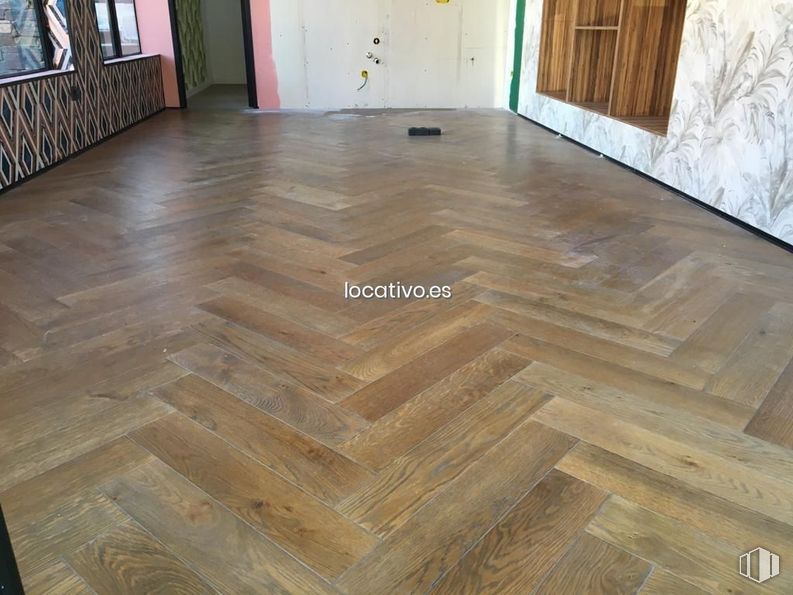 Local en venta en Casco Antiguo, Torrelodones, Madrid, 28250 con marrón, accesorio, madera, material de construcción, suelos, suelo, tinte para madera, pintura, material compuesto y tablón alrededor