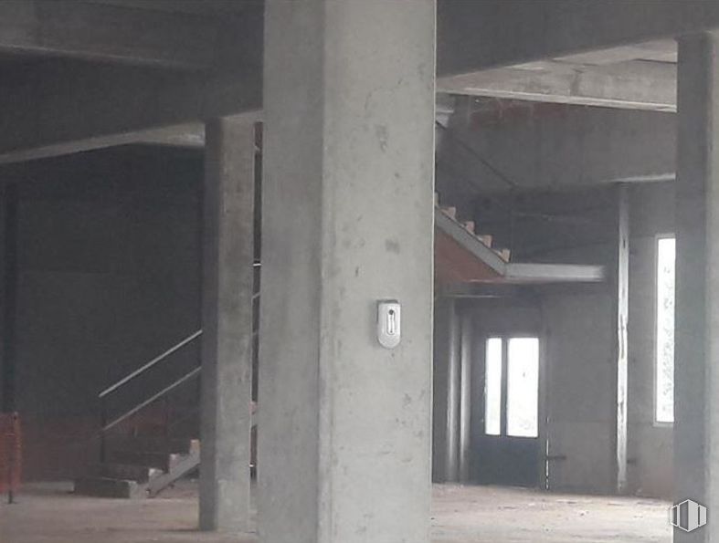 Industrial for sale at Carretera Villarrubia, Noblejas, Toledo, 45350 with wood, grey, composite material, tints and shades, rectangle, concrete, building material, ceiling, column and monochrome around