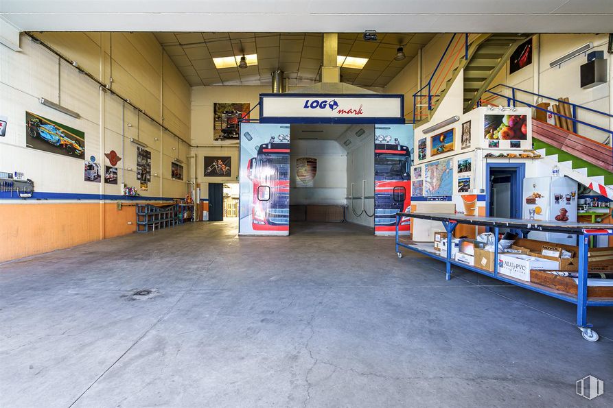 Nave en venta en Polígono Industrial La Garena, Alcalá de Henares, Madrid, 28806 con edificio, accesorio, gas, material compuesto, asfalto, máquina, suelos, hormigón, servicio y ingeniería alrededor