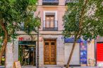 Retail for sale at Calle Desengaño, Centro, Madrid, 28004 with window, fixture, plant, building, architecture, door, wood, tree, facade and road surface around