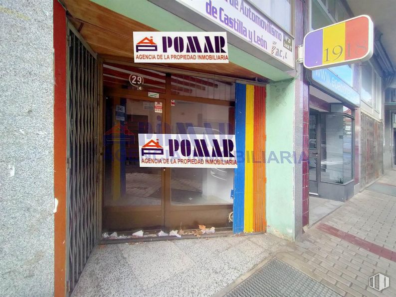 Retail for rent at Paseo San Roque, Ávila, 05003 with advertising, building material, banner and awning around