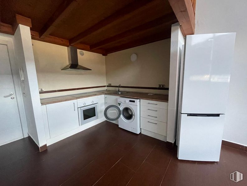 Oficina en alquiler en Torre 1, Avenida Madrid, 88, Arganda del Rey, Madrid, 28500 con lavadora, refrigerador, electrodoméstico, puerta, ebanistería, propiedad, encimera, aparato de cocina, madera y cocina alrededor