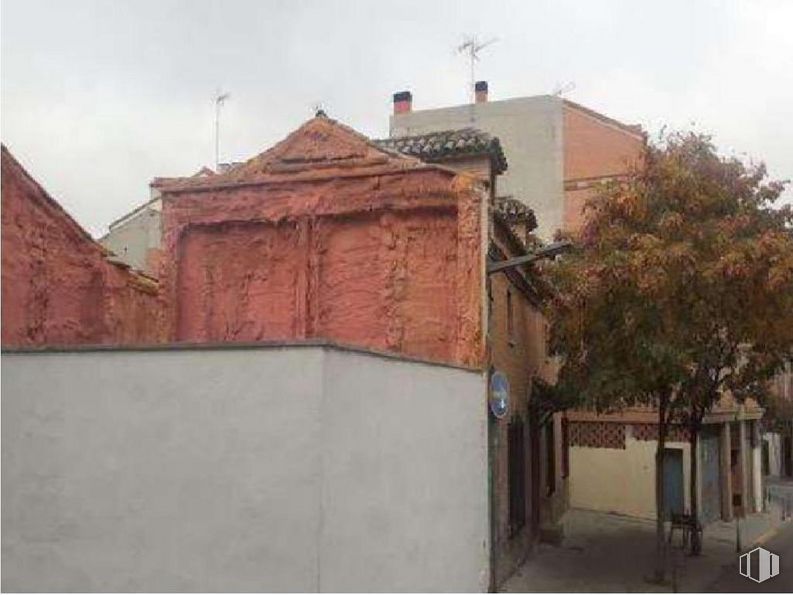 Suelo en venta en Plaza Tejar, 7, Azuqueca de Henares, Guadalajara, 19200 con casa, cielo, edificio, nube, ventana, árbol, ladrillo, fachada, albañilería y tejado alrededor