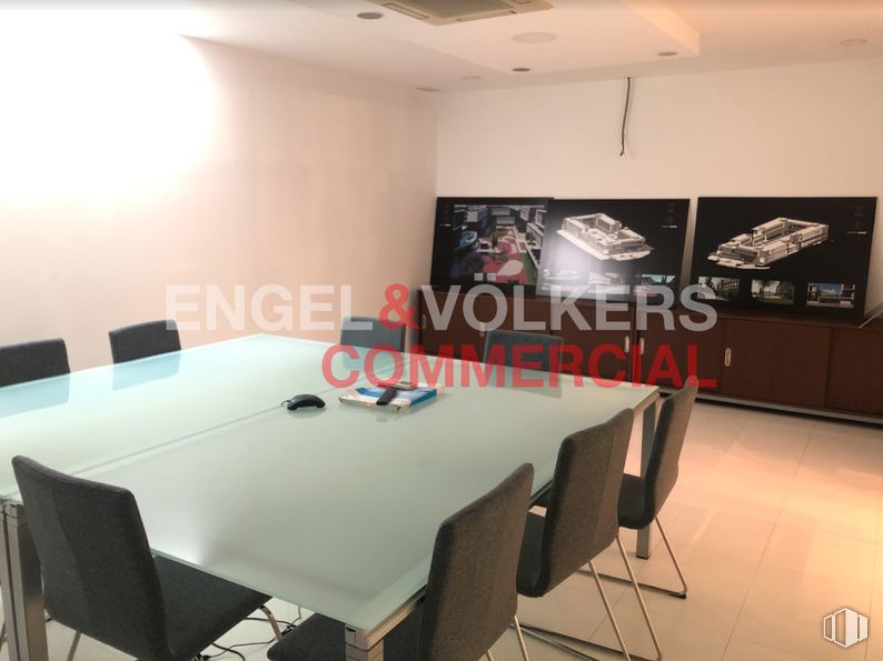 Oficina en venta en Calle Marqués de Lema, Chamberí, Madrid, 28003 con silla, mesa, alumbrado, mueble, propiedad, edificio, diseño de interiores, piso, suelo y pared alrededor