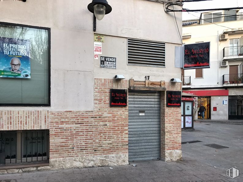 Local en venta en Plaza Ventura Rodríguez, 17, Ciempozuelos, Madrid, 28350 con edificio, ventana, barrio, ladrillo, puerta, fachada, bienes raíces, acera, ciudad y carretera alrededor