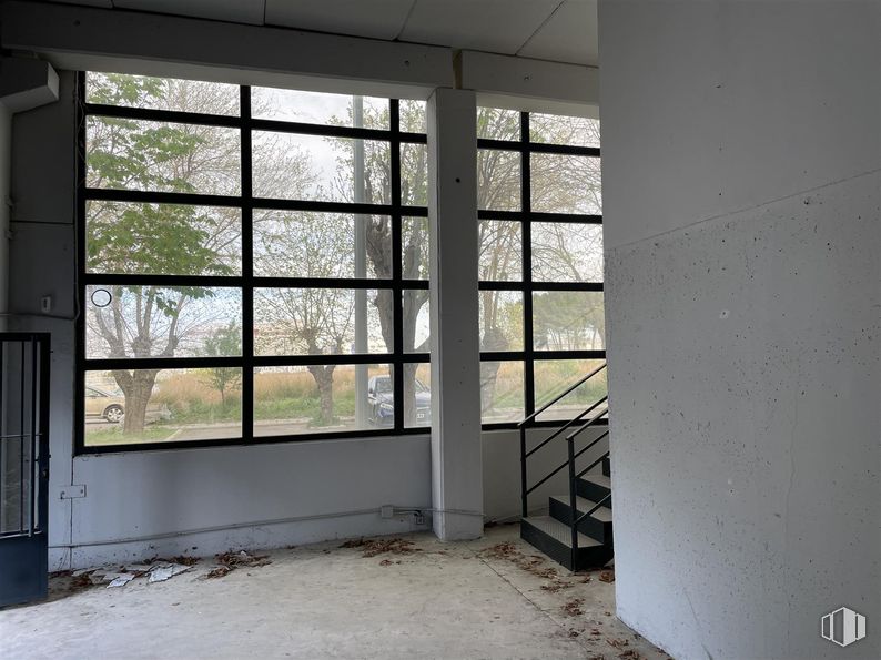 Industrial for sale & for rent at Zona empresarial, Getafe, Madrid, 28906 with window, fixture, interior design, wood, shade, building, composite material, glass, ceiling and facade around