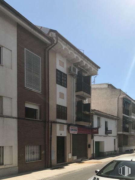 Local en alquiler en Calle Campo, 37, Villaviciosa de Odón, Madrid, 28670 con coche, ventana, edificio, cielo, vehículo, casa, diseño urbano, zona residencial, fachada y ciudad alrededor