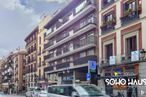 Office for sale at Calle Atocha, Centro, Madrid, 28012 with building, car, cloud, property, window, wheel, vehicle, sky, infrastructure and tire around