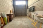 Industrial for sale at Polígono industrial Nudo Oeste, Guadalajara, 19004 with door, window, wood, flooring, floor, ceiling, road surface, concrete, fixture and hall around