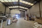 Industrial for sale at Carretera Toledo, Villaseca de la Sagra, Toledo, 45292 with couch, floor, hall, wood, fixture, flooring, engineering, gas, beam and metal around