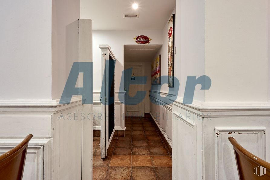 Local en venta en Zona Gaztambide, Chamberí, Madrid, 28015 con ebanistería, propiedad, edificio, madera, accesorio, puerta, diseño de interiores, casa, piso y escaleras alrededor