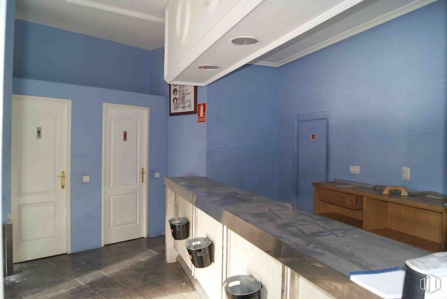 Local en venta en Calle Calderón de la Barca, 6, Alcobendas, Madrid, 28100 con ebanistería, propiedad, mesa, interiorismo, accesorio, madera, suelo, casa, edificio y madera dura alrededor